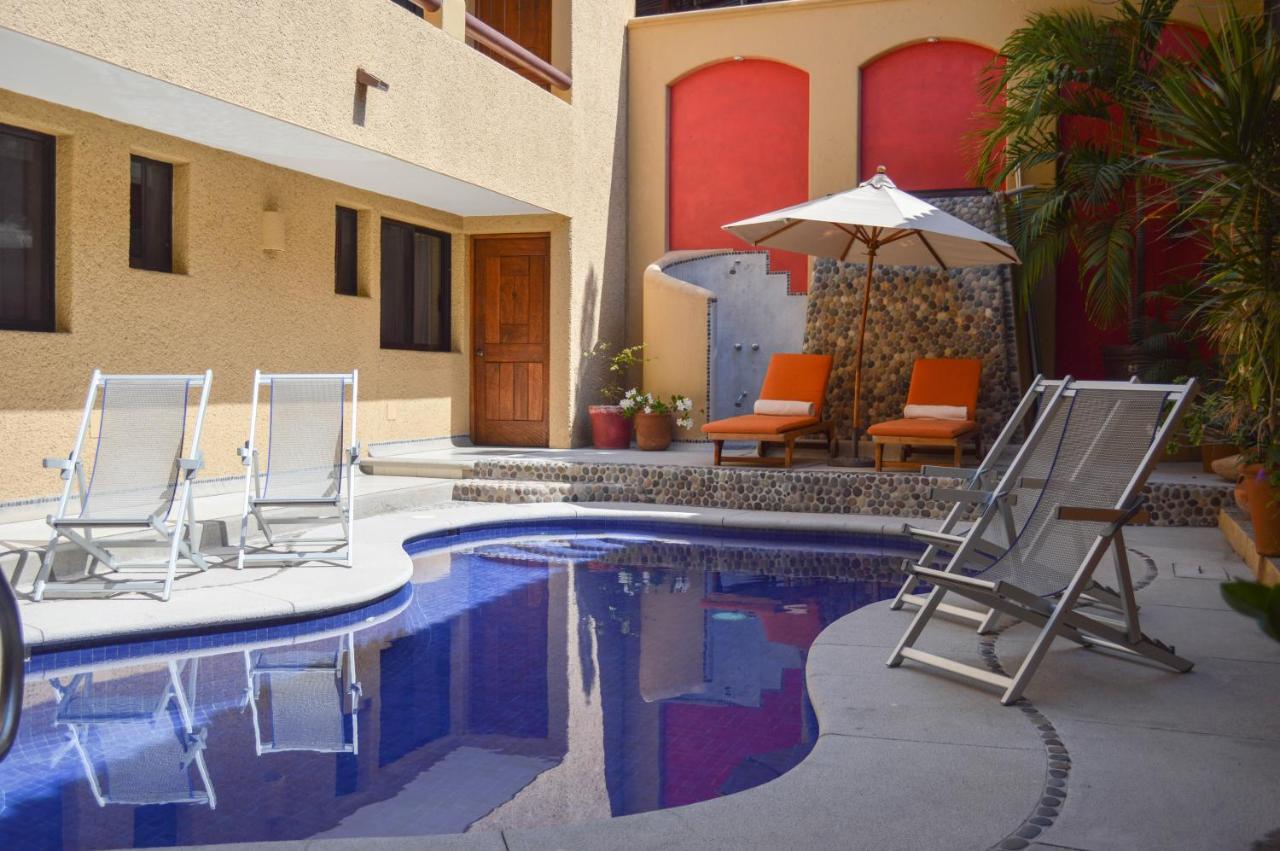 Casa Celeste Hotel Zihuatanejo Exterior photo