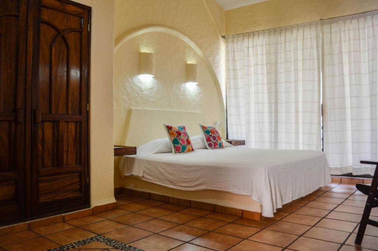 Casa Celeste Hotel Zihuatanejo Exterior photo