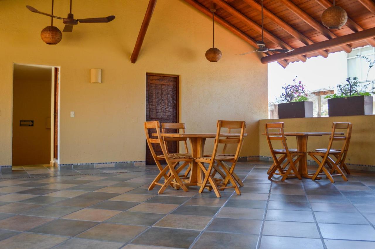 Casa Celeste Hotel Zihuatanejo Exterior photo